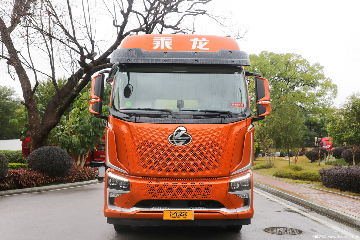 东风柳汽 乘龙H5V 480马力 6X4 AMT自动档牵引车(液缓)