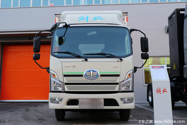 一汽解放 蓝途 4.5T 4.05米单排燃料电池冷藏车(CA5046XLCP40L2FCEVA84)30.1kWh