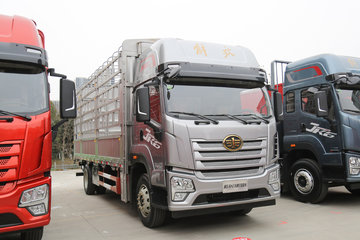 青岛解放 JK6中卡 290马力 4X2 6.8米AMT自动档仓栅式载货车(国六)(CA5180CCYP28K2L2E6A80)