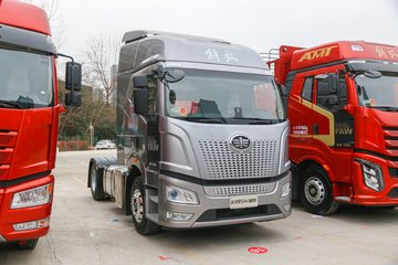 一汽解放 j6e重卡 4x2 amt自动档牵引车暂无报价换车型手机号码:提车