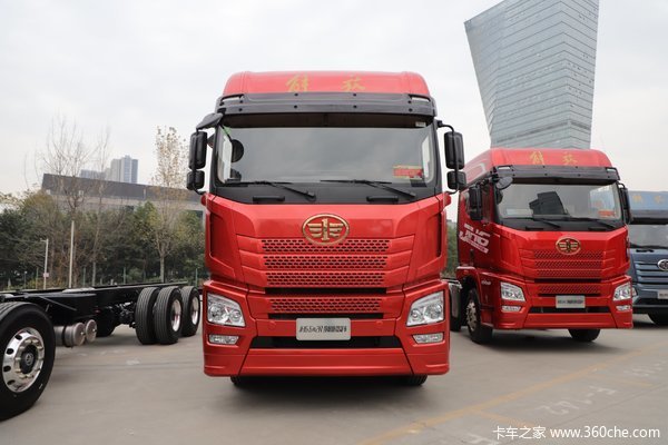 疯狂促销，直降3万！上海瑞兆前四后四9.6米解放JH6载货车系列