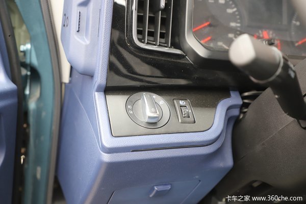 厂家钜惠 5-6月购解放轻卡指定车型送购置税