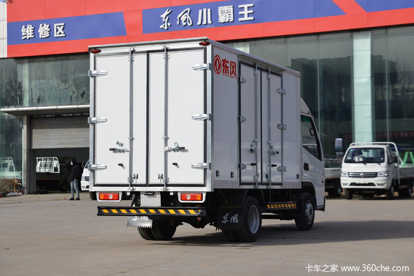 东风小霸王4.18米车型，东风金融助力4万免息，送十次保养！