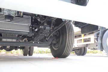 江铃 凯威宽体 160马力 4.2米单排栏板轻卡(国六)(JX1046TGA26) 卡车图片