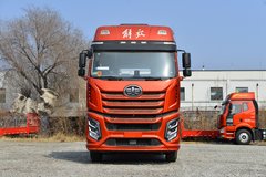 一汽解放 J6V 经典版 北方款 460马力 6X4牵引车(CA4250P66K25T1E6)