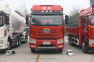 一汽解放 新J6P重卡 质惠版 460马力 6X4 AMT自动挡牵引车(435冲焊桥)(CA4250P66K25T1E6) 卡车图片