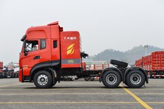 东风新疆 天龙KL燃气 500马力 6X4 CNG牵引车(国六)(DFV4258GP6C)