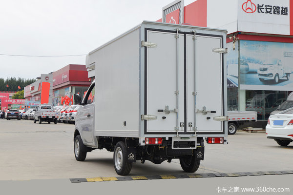 新豹T1载货车限时促销中 优惠0.1万