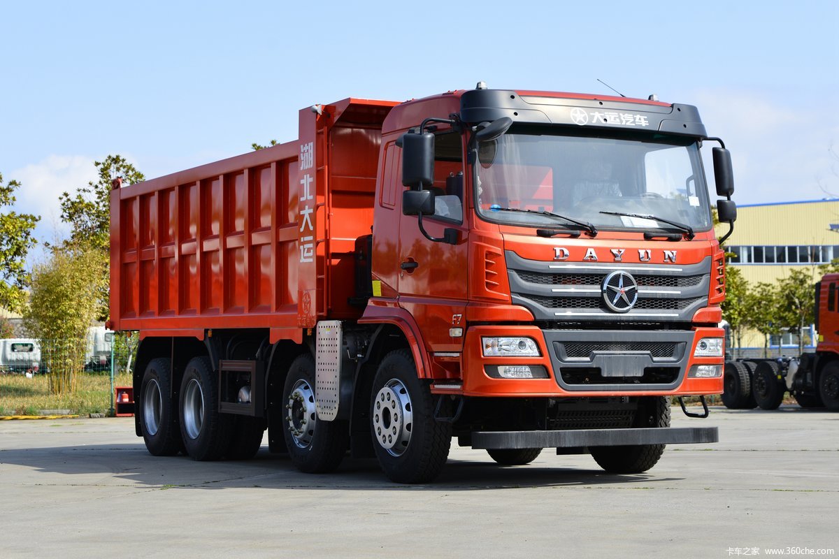 大运 F7重卡 300马力 8X4 6.2米自卸车(国六)