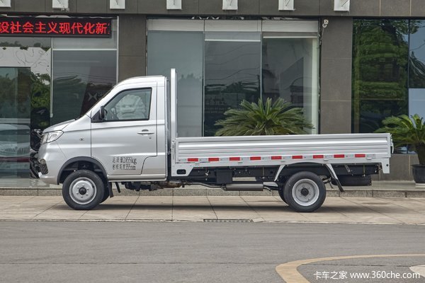 上海金卡T2S载货车系列，打折优惠，降0.3万，赶快抢购！