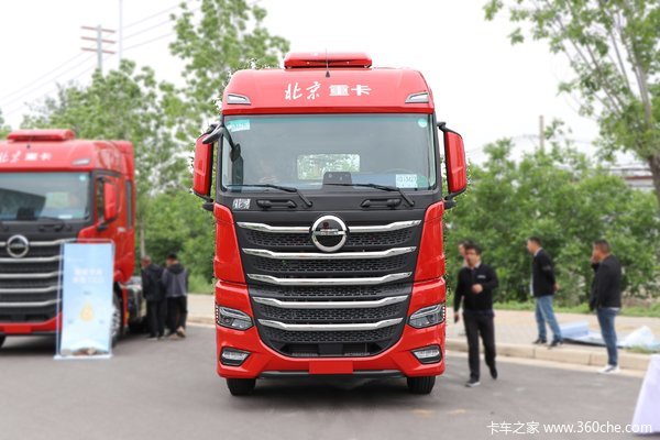 北京重卡 追梦 520马力 6X4 AMT自动档牵引车(BJ4250D6CP-02)
