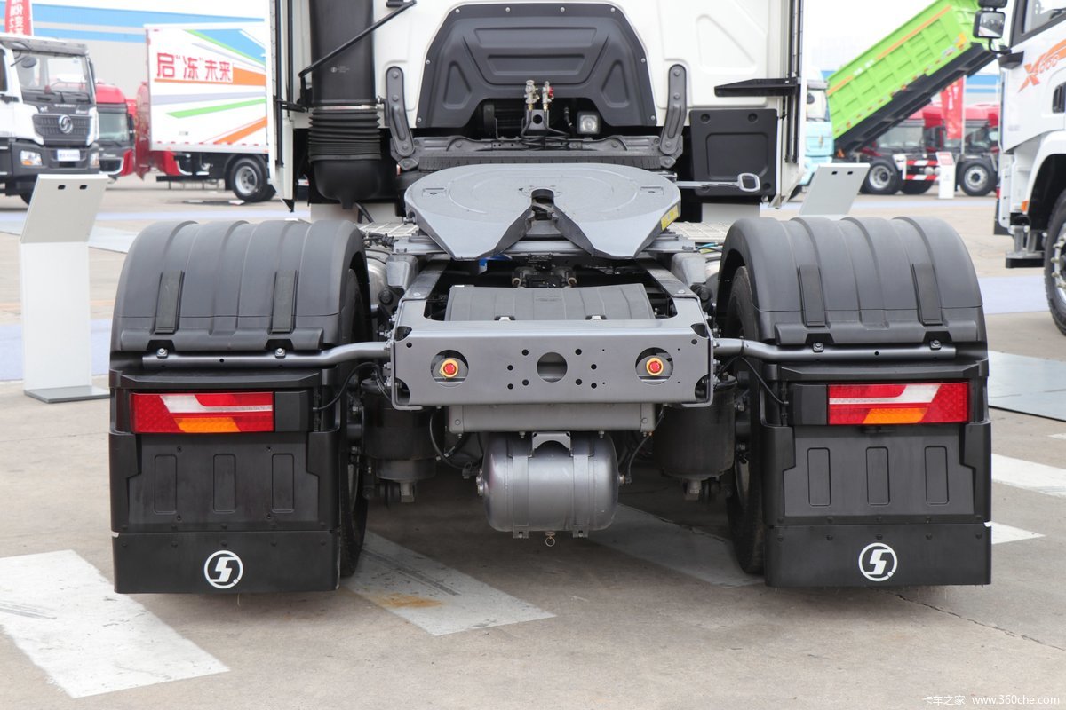 X6000 600 4X2 AMT SX4189GD1Q2 1659943 x6000-600-4x2-amt-sx4189gd1q2-1659943