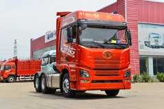 青岛解放 JH6重卡 领航版 550马力 6X4 AMT自动挡牵引车(国六)(CA4259P25K15T1E6A80)