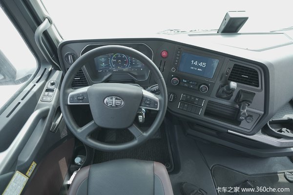 解放J7牵引车济南市火热促销中 让利高达1.3万