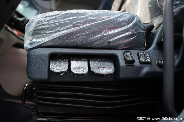优惠0.25万 重庆市乘龙H5V载货车火热促销中