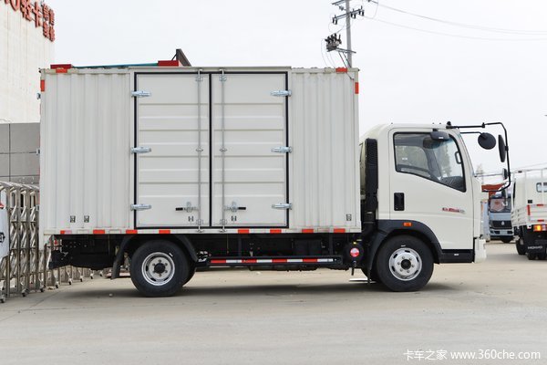 中国重汽HOWO 追梦 150马力 4.15米单排仓栅式载货车