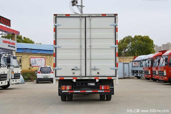 中国重汽HOWO 追梦 150马力 4.15米单排仓栅式载货车