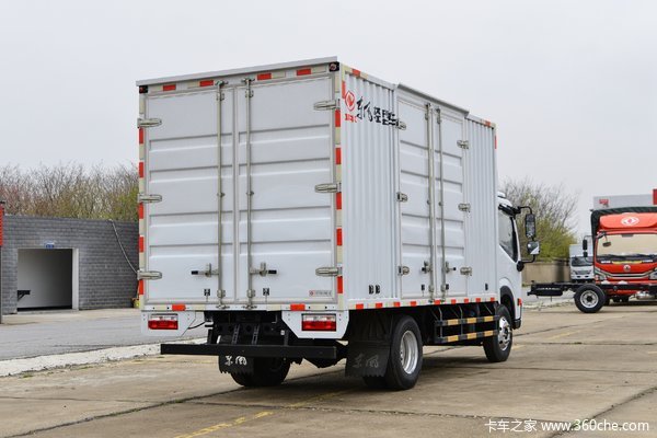 多利卡D6载货车限时促销中 优惠0.05万