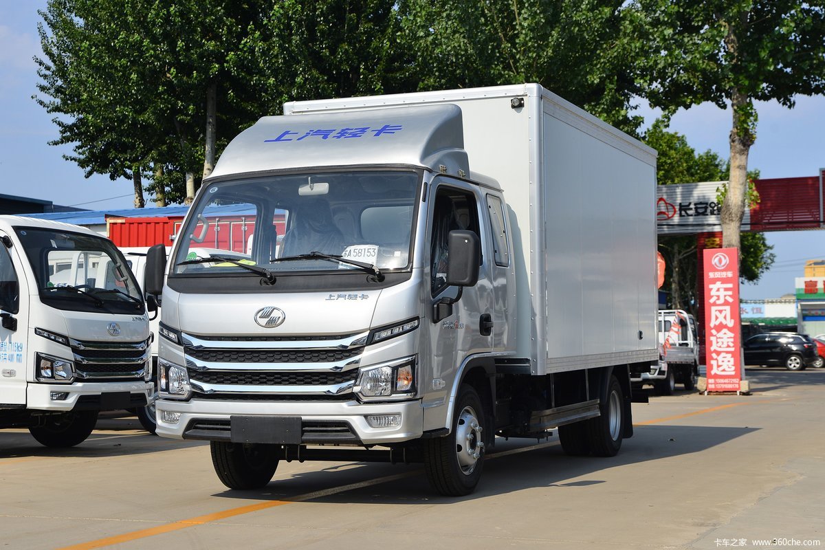 跃进 福星S100Q 1.6L 120马力 汽油 3.22米排半厢式小卡