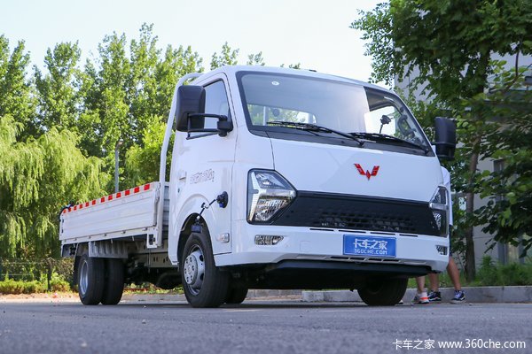 五菱龙卡载货车昆明市火热促销中 让利高达0.2万