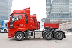 一汽解放 J6V重卡 精英版 560马力 6X4 AMT自动档牵引车(CA4250P66K25T1E6)