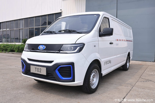 万象汽车 T02 2023款 豪华版 3.25T 5.42米纯电动封闭货车46.36kWh