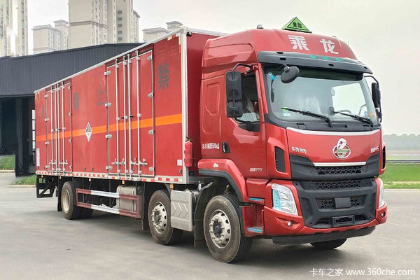 东风柳汽 乘龙H5 270马力 6X2 9.6米杂项危险物品厢式运输车(华通牌)(HCQ5260XZWLZ6)