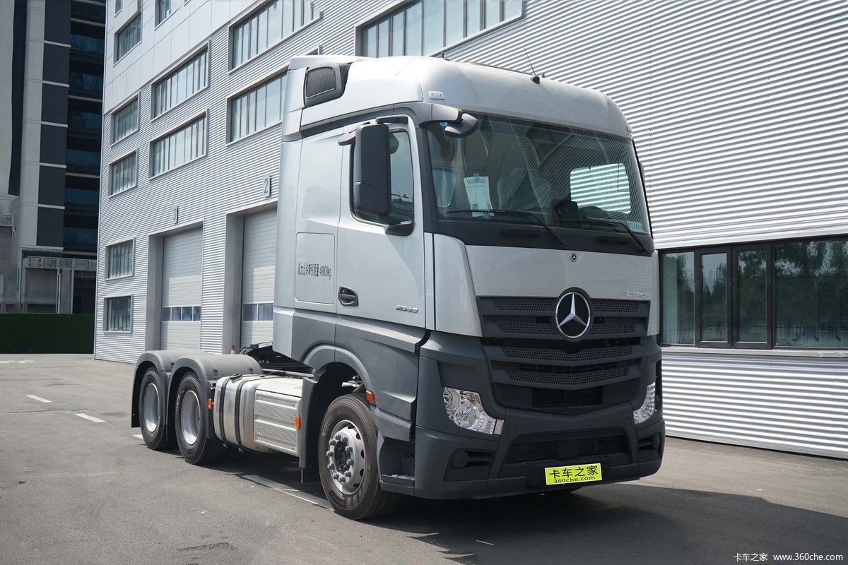 奔驰 Actros 重卡 优享版 480马力 6X4 AMT自动挡牵引车(国六)