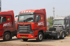 豪沃MAX530马力潍柴15升LNG动力牵引车，致富首选！