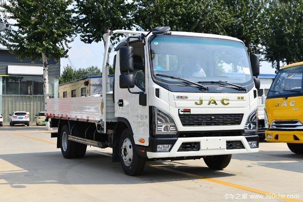 江淮 领跑L6 3.0L 129马力 CNG 4.18米单排栏板轻卡(HFC1045P32N2C7NS)