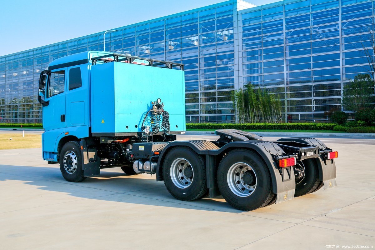 【图】三一重卡 江山SE 6X4 换电式纯电动牵引车(HQC42503SWSEV2)388kWh_实拍图片_1753615_卡车之家