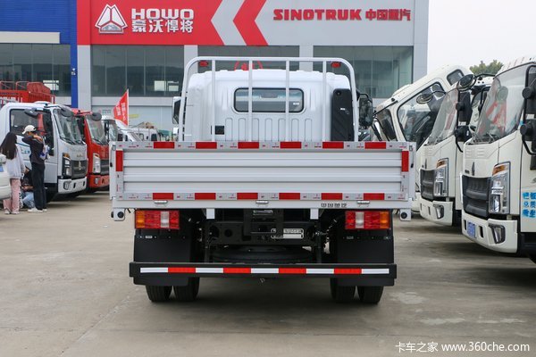 中国重汽HOWO 悍将 140马力 4.15米单排栏板轻卡(国六)(ZZ1047G3215F144)