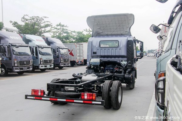 购中国重汽HOWO统帅载货车 享高达2.5万优惠