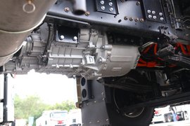 五十铃EVC61 电动牵引车底盘图片
