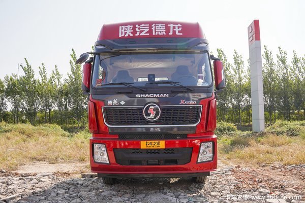 陕汽重卡 德龙X5000 闪耀版 480马力 6X4 LNG牵引车(SX4259XD4TLQ1)