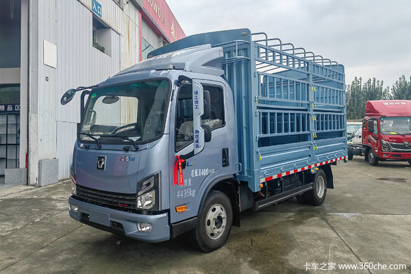 徐工轻卡 汉驰 巨能星 4.5T 4.18米单排仓栅式轻卡(XGA5040CCYBEVEA)81.14kWh