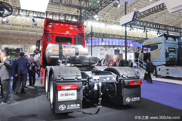 500马力LNG优惠8.8万 重庆市杰狮牵引车火热促销中