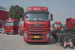 一汽解放 J6V重卡 620马力 6X4 AMT自动档牵引车(速比2.688)(液缓)(CA4250P66K33T1E6)