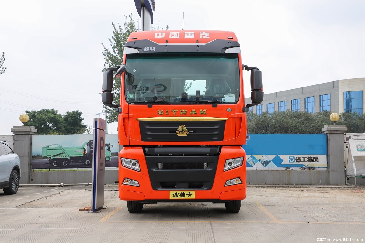 【图】中国重汽 汕德卡SITRAK G7S重卡 530马力 6X4 LNG自动档牵引车(带液缓)(ZZ4256V384HF1LB)_实拍图片 ...