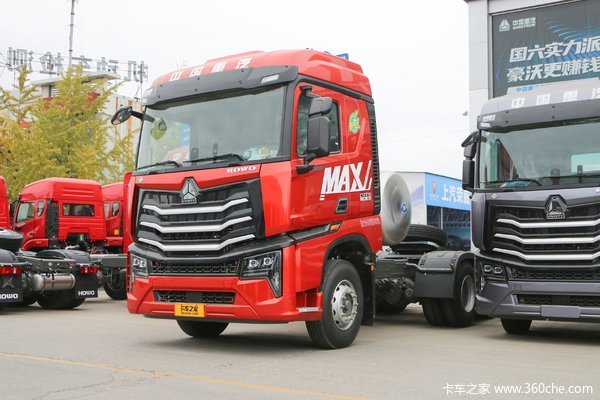 豪沃max500马力燃气车，极具性价比，搭载15升发动机。