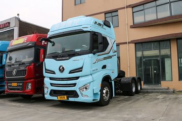 陕汽重卡 德龙X6000 菁英版 560马力 6X4 LNG自动档牵引车(SX4259GE4TLQ2)