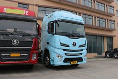 陕汽重卡 德龙X6000 轻量化版 560马力 6X4 LNG自动档牵引车(SX4259GE4TLQ2)