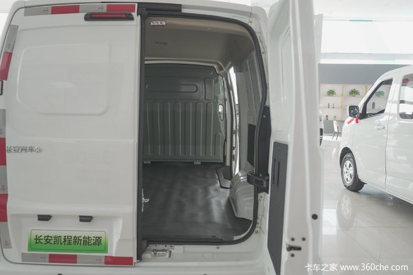 睿行EM60电动封闭厢货限时促销中 优惠6.7万