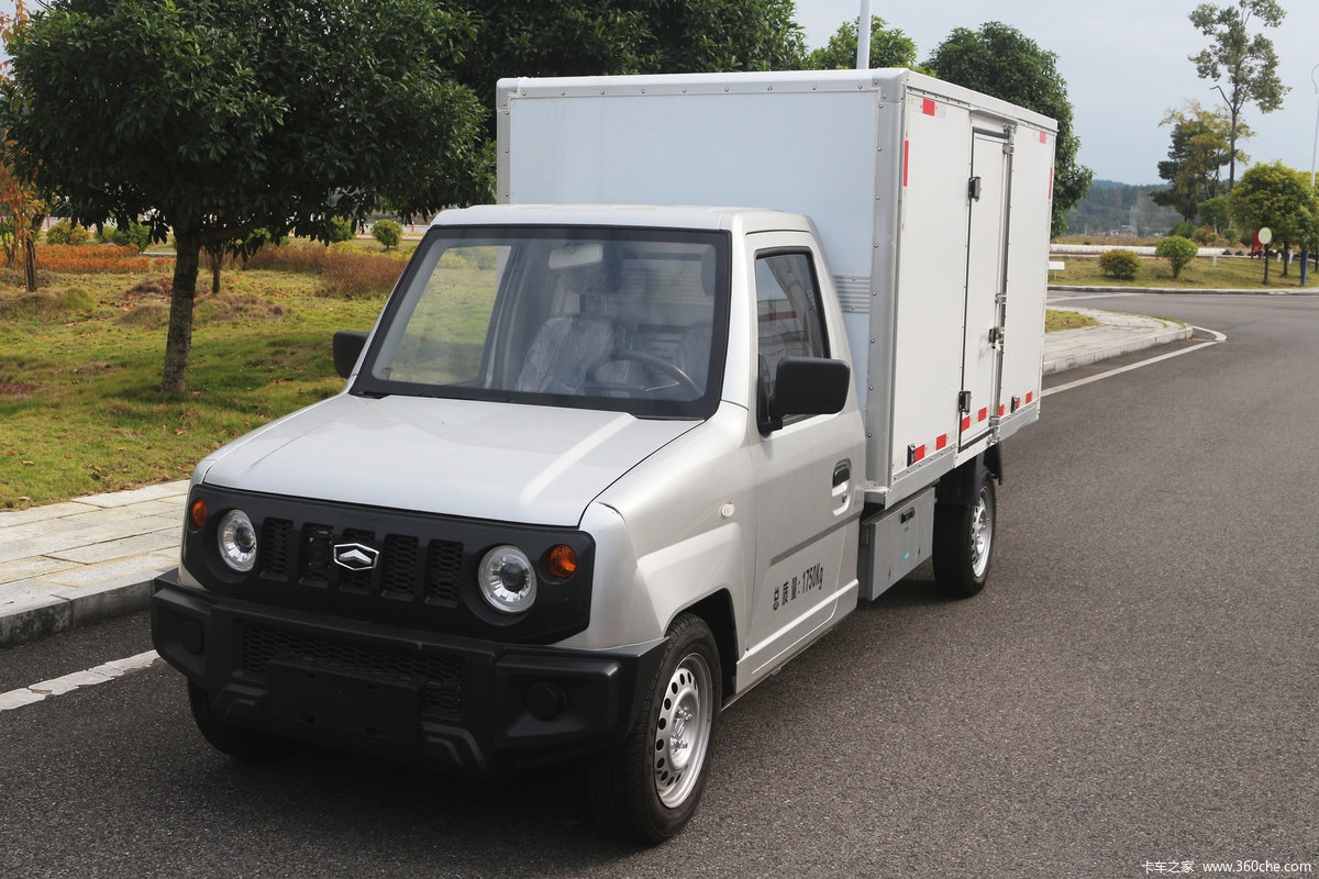 万仁汽车 到恩EV05 1.4T 1.794米单排换电式纯电动厢式微卡