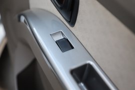 五菱EV50 电动封闭厢货内饰图片