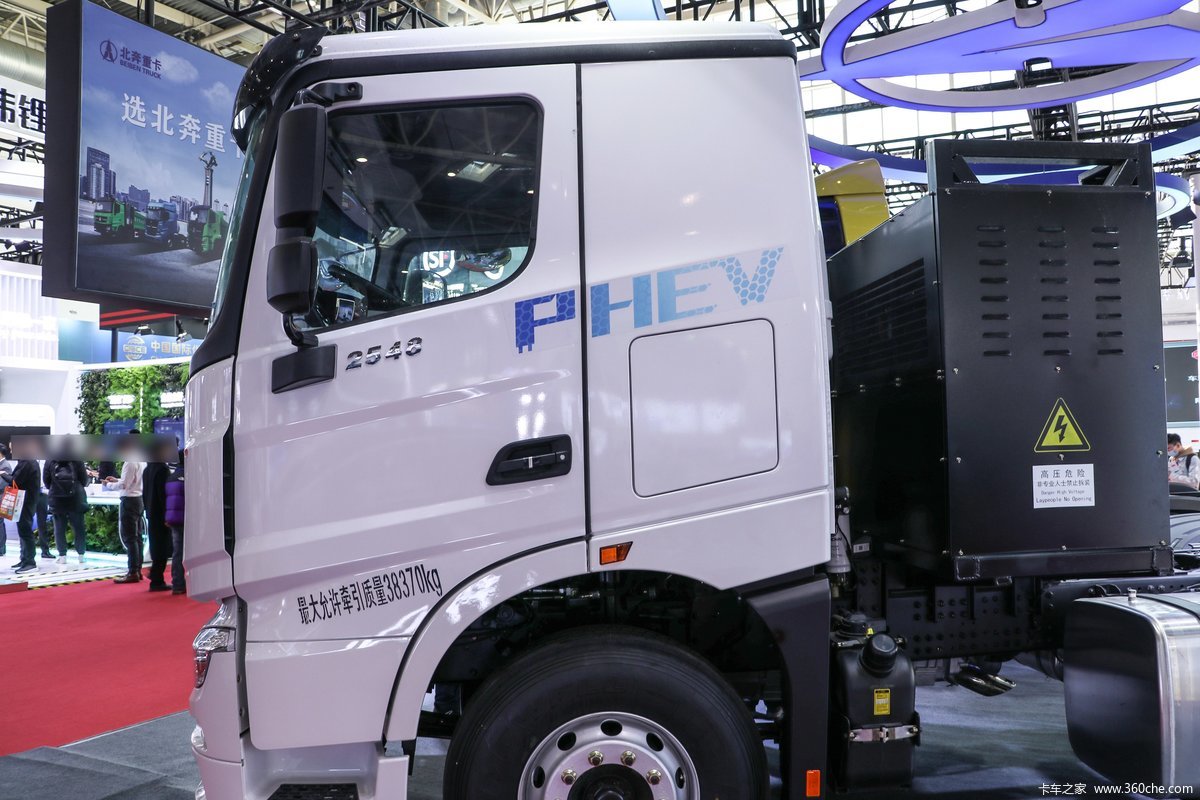 【图】北奔 V3重卡 25T 6X4 插电式混合动力牵引车(ND4250BBXJ7Z00PHEV)105kWh_实拍图片_1788600_卡车之家