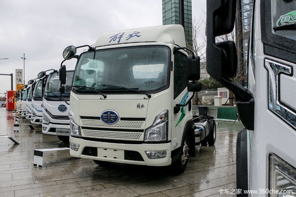 只要心动，立降2.22万！上海领途电动载货车系列优惠就在你身边
