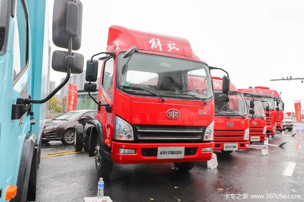 限时特惠，立降0.3万！重庆市虎V载货车系列疯狂促销中