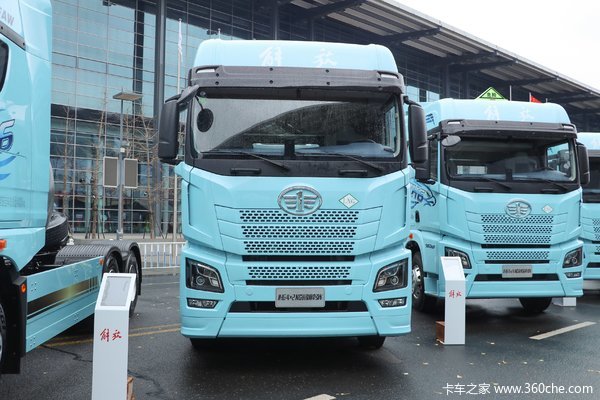 辽宁惠华青岛解放JH6 LNG牵引车，现车直供，优惠1万元！