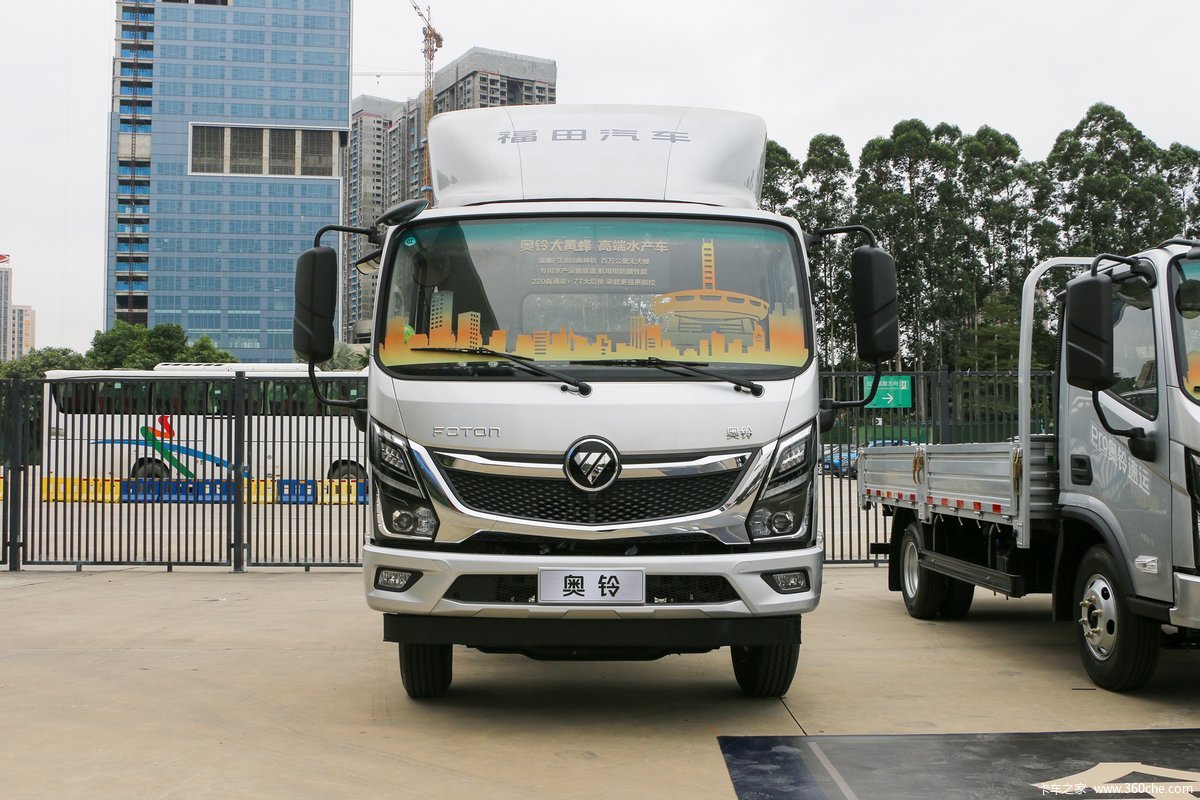 福田 奥铃大黄蜂MINI Pro 170马力 5.25米排半厢式载货车